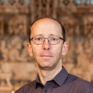 Headshot portrait image of Simon FitzGerald, author of the aeolodicon blog.