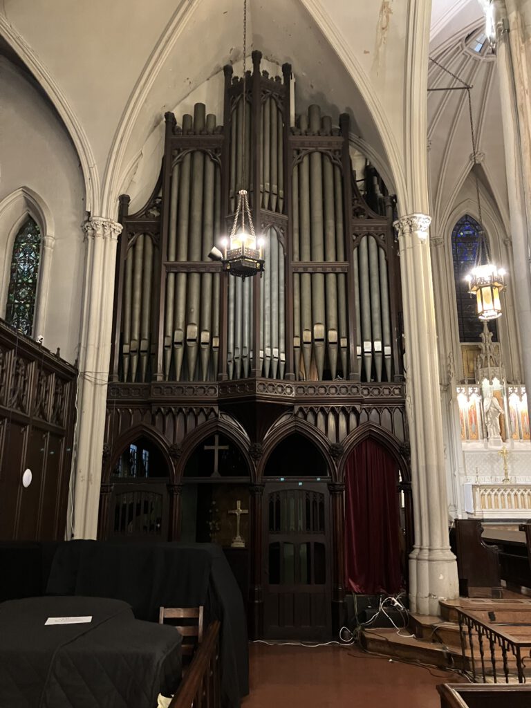 Case work (north side) of the Aeolian-Skinner organ in Calvary Church, Manhattan.